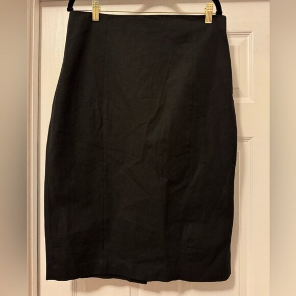 Banana Republic Dresses & Skirts - Banana Republic Black Knee-Length Pencil Skirt